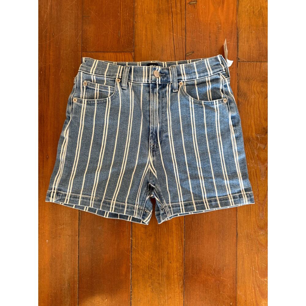 Vintage Inspired GAP Denim Striped Jean Shorts – Size 2/26 – NWT